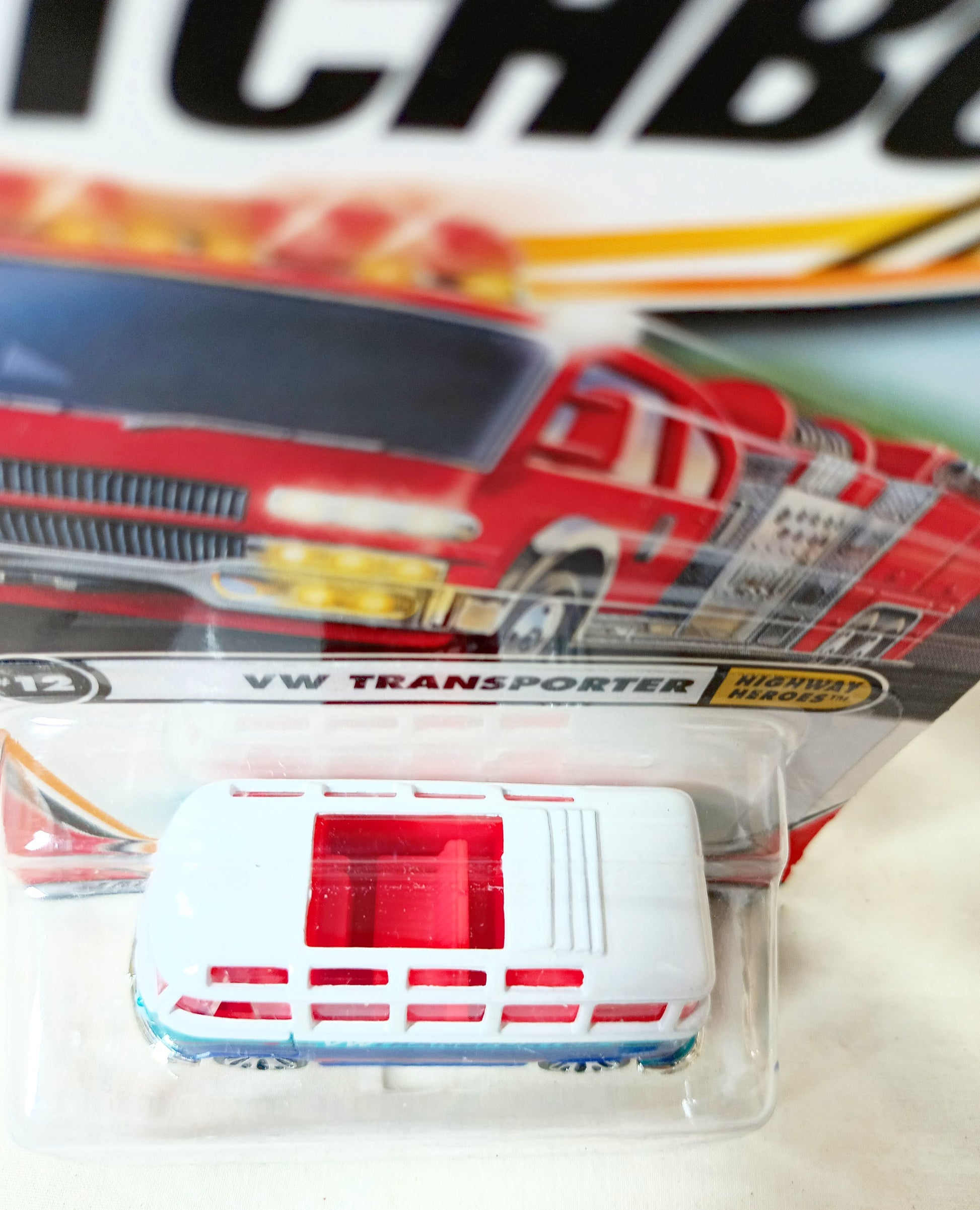 Matchbox #12 '67 VW Transporter Bus Volkswagen Highway Heroes 2001 - Tuliptuff