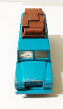 Load image into Gallery viewer, Lesney Matchbox No 12 Land Rover Diecast Car Made In England 1967 - TulipStuff
