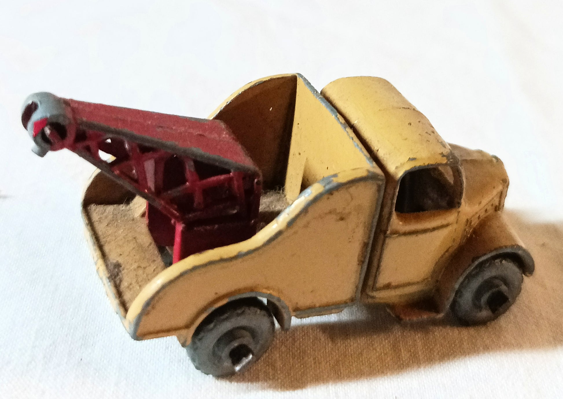 Lesney Matchbox 13-A Bedford Wreck Truck England 1955 - TulipStuff