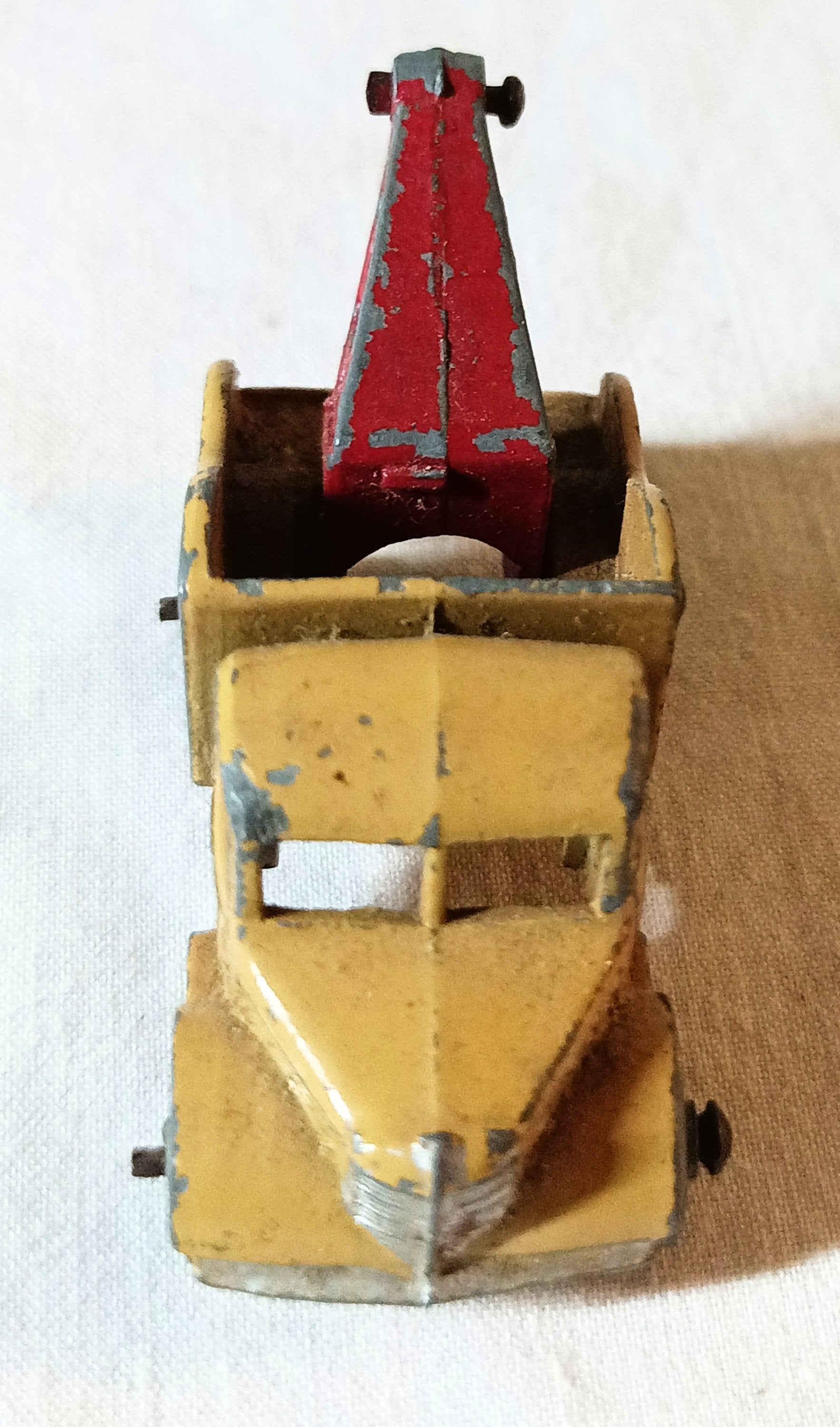 Lesney Matchbox 13-A Bedford Wreck Truck England 1955 - TulipStuff