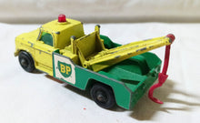 Load image into Gallery viewer, Lesney Matchbox 13 BP Dodge Wreck Truck England 1965 - TulipStuff
