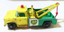 Load image into Gallery viewer, Lesney Matchbox 13 BP Dodge Wreck Truck England 1965 - TulipStuff
