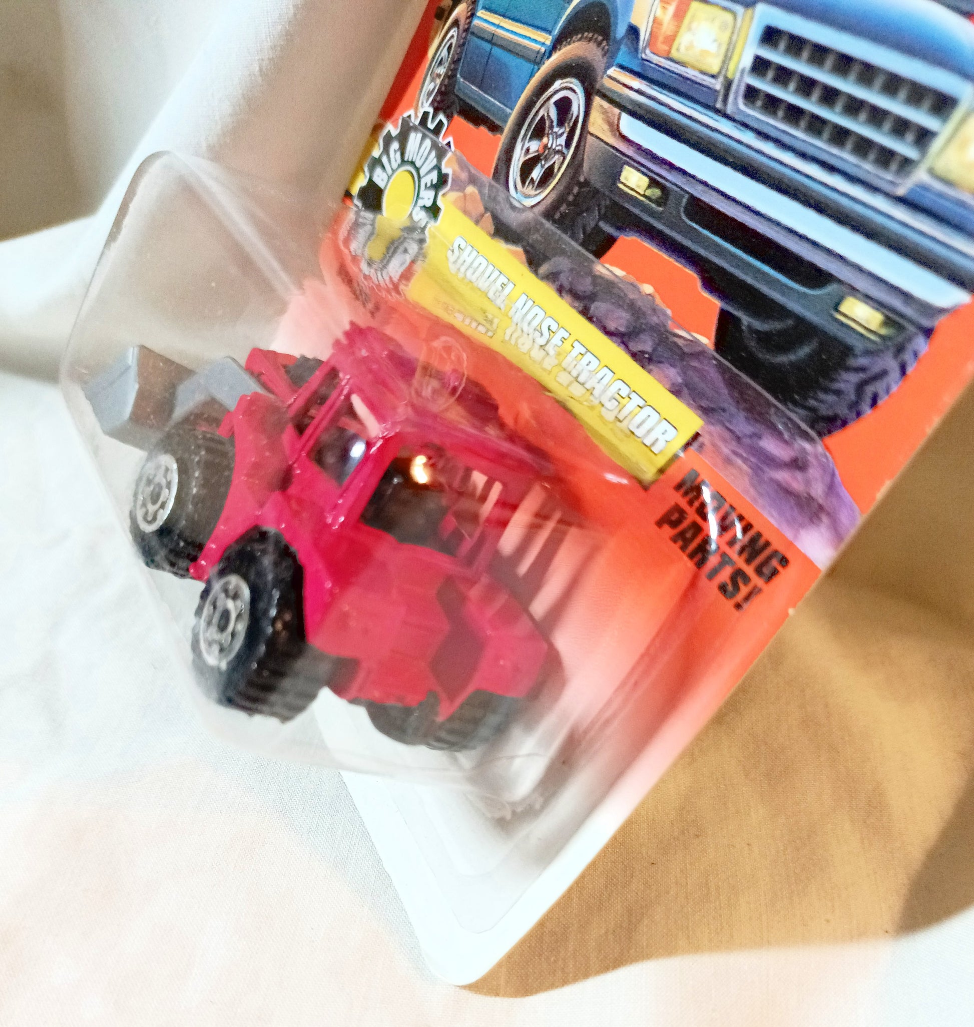 Matchbox no. 13 Shovel Nose Tractor Big Movers Series 1998 - TulipStuff