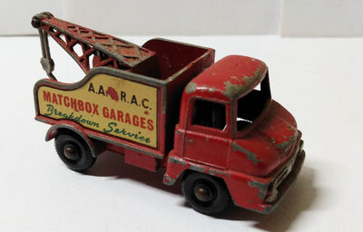 Lesney Matchbox 13 Ford Thames Trader Wreck Truck England 1961 - TulipStuff