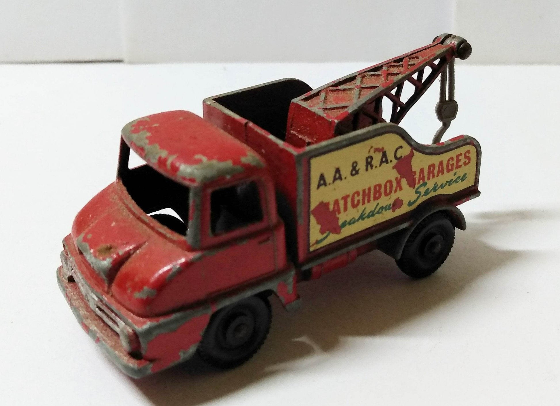 Lesney Matchbox 13 Ford Thames Trader Wreck Truck England 1961 - TulipStuff