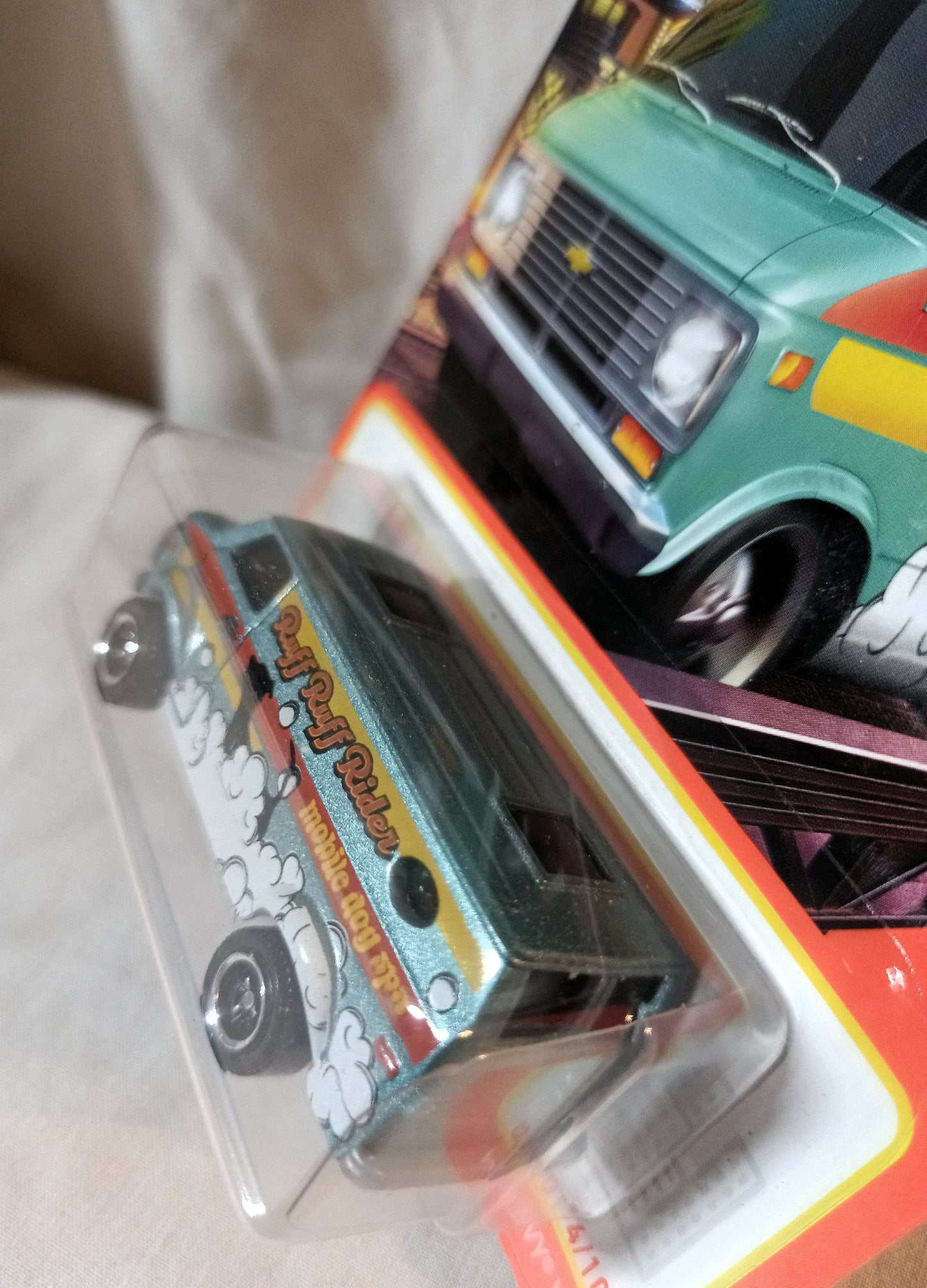 Matchbox #14 '75 Chevy Van Ruff Ruff Rider Mobile Dog Spa 2024 - TulipStuff