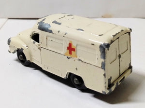 Lesney Matchbox 14 Bedford Lomas Ambulance 1962 England - TulipStuff