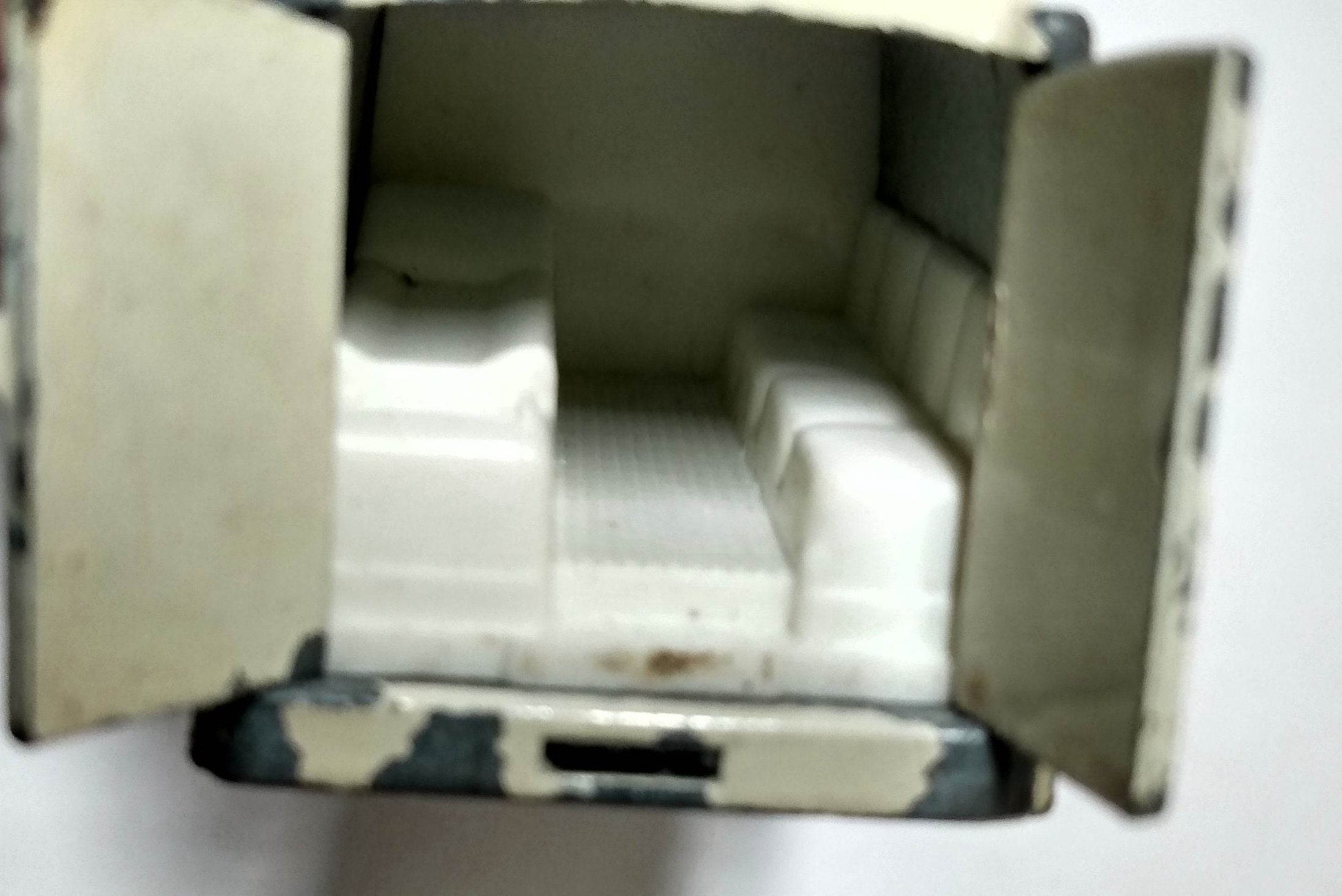 Lesney Matchbox 14 Bedford Lomas Ambulance 1962 England - TulipStuff