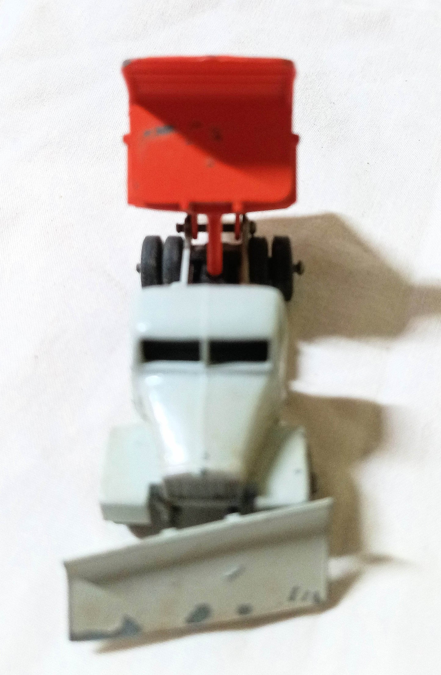 Lesney Matchbox No 16 Scammell Snow Plough Diecast Truck 1963 England - TulipStuff