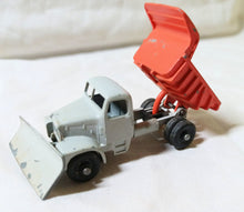 Load image into Gallery viewer, Lesney Matchbox No 16 Scammell Snow Plough Diecast Truck 1963 England - TulipStuff
