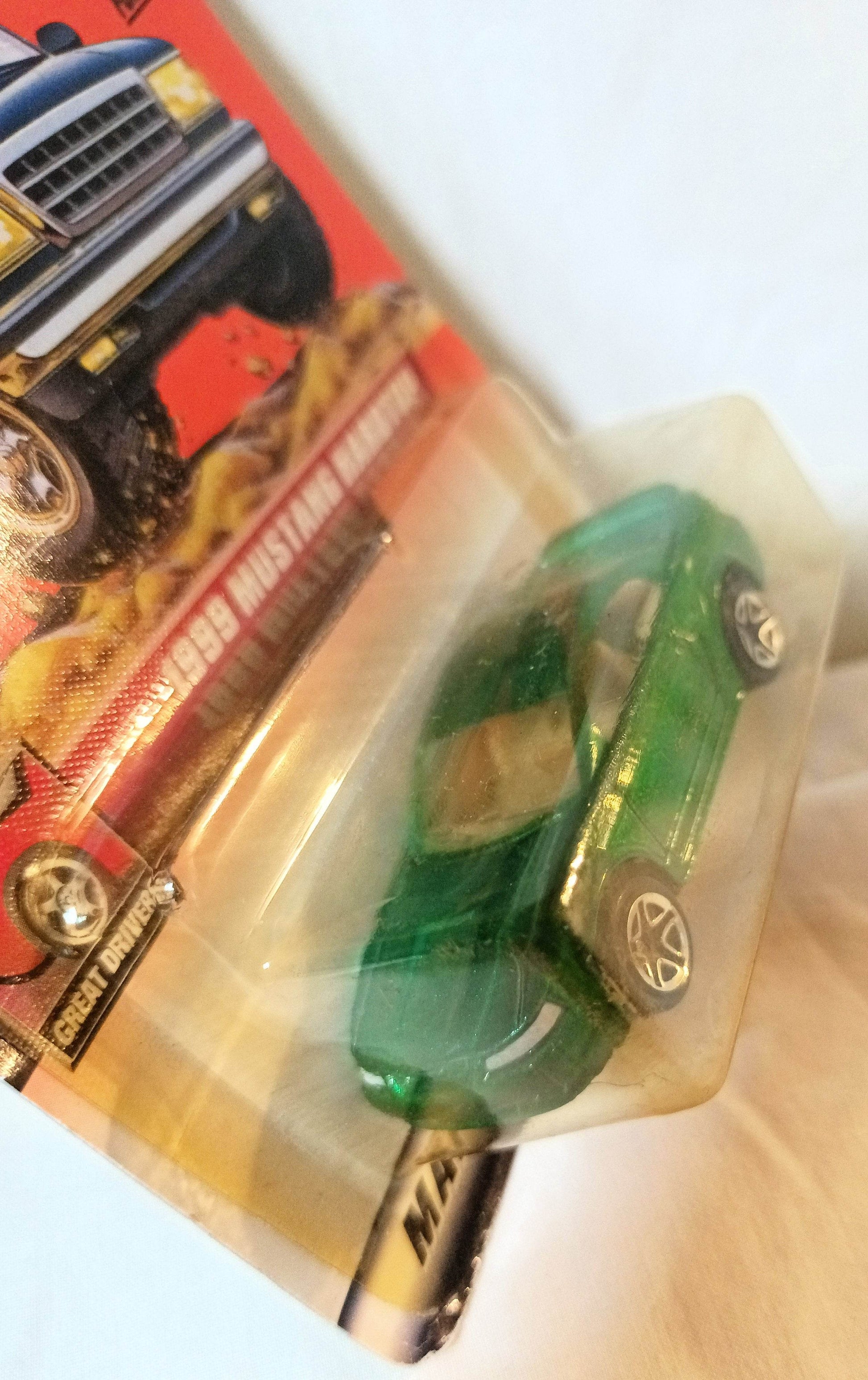 Matchbox #17 Ford 1999 Mustang HardtopGreat Drivers Series 2000 - TulipStuff