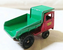 Load image into Gallery viewer, Lesney Matchbox No 2 Muir Hill Dumper Laing Dump Truck 1961 - TulipStuff
