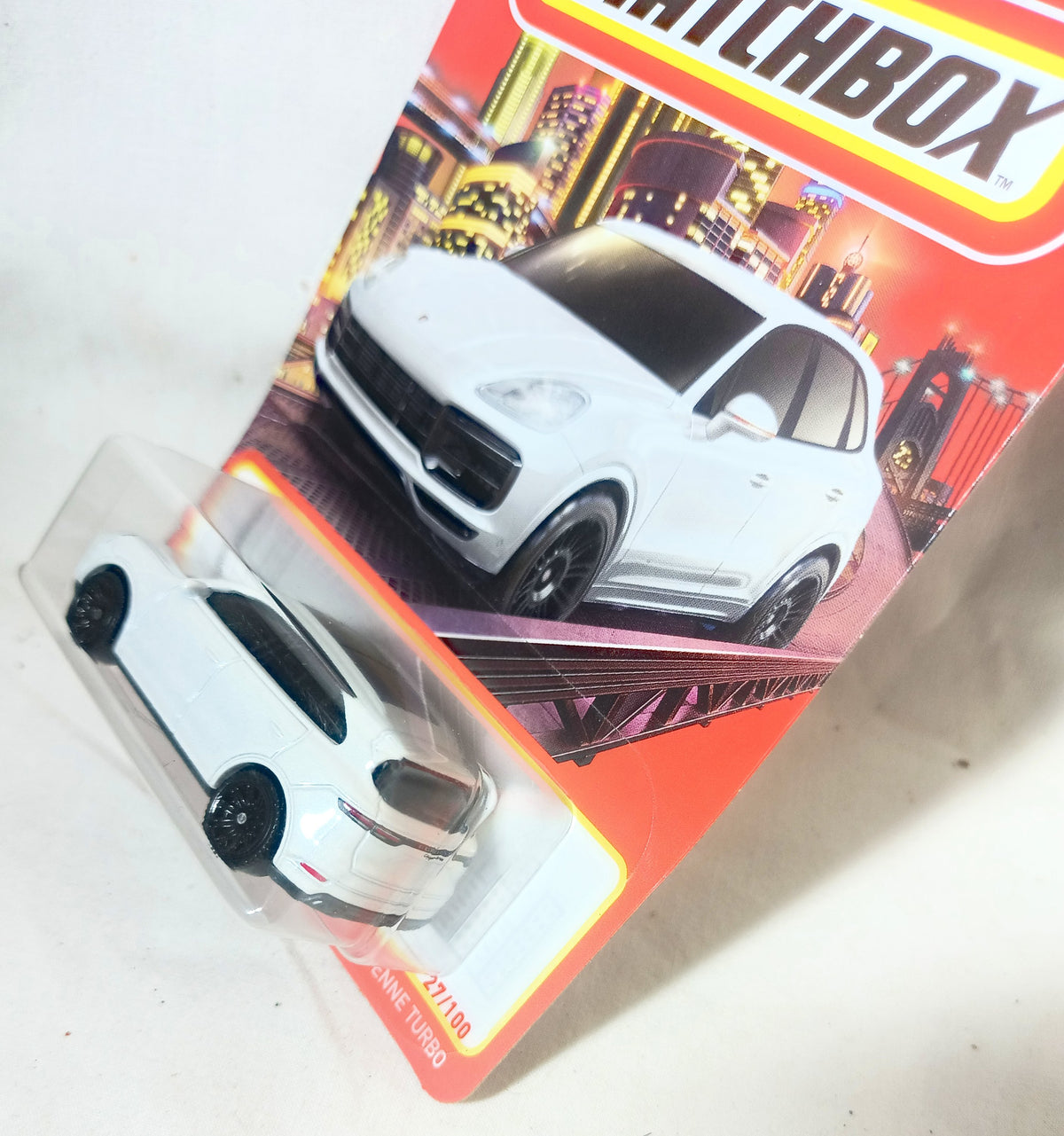 Matchbox MB27 Porsche Cayenne Turbo SUV MBX Metro White 2024 - TulipStuff