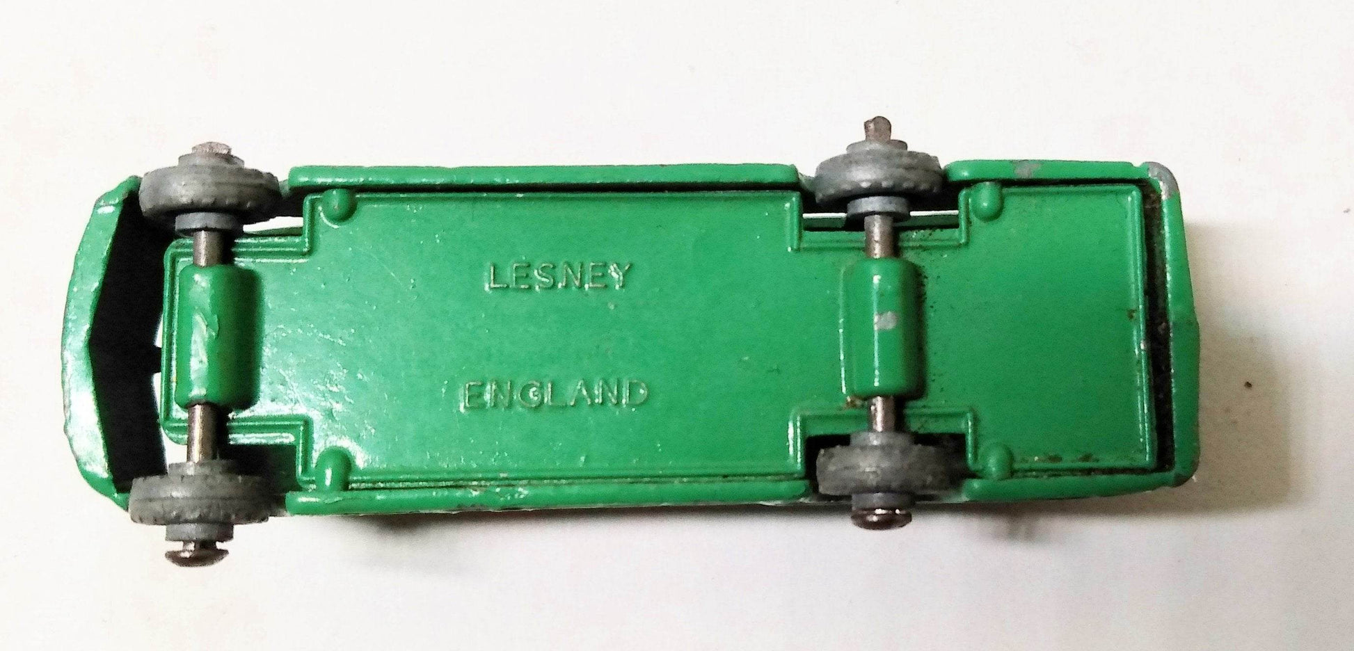 Lesney Matchbox 21 Bedford Duple Long Distance Coach England 1956 - TulipStuff