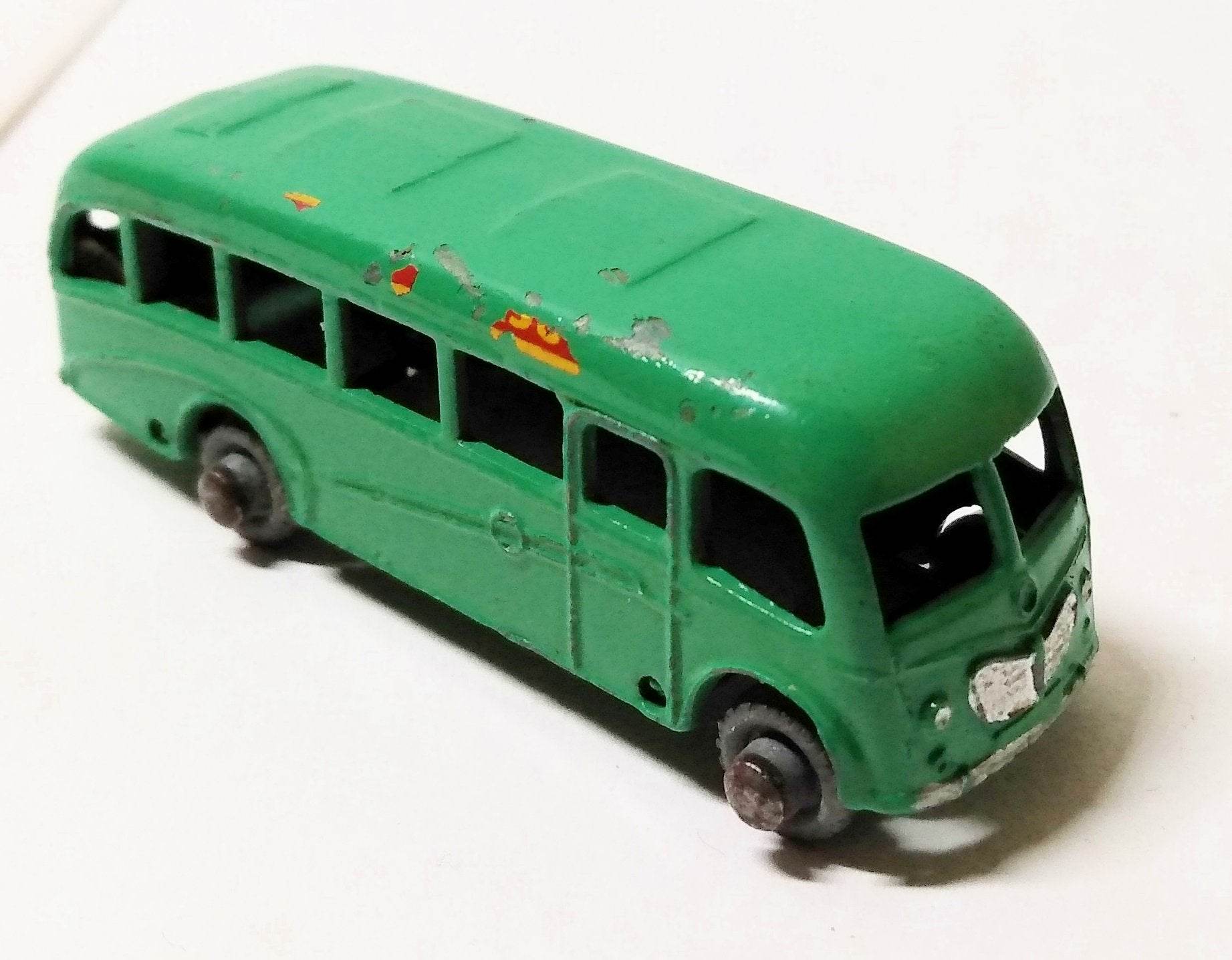 Lesney Matchbox 21 Bedford Duple Long Distance Coach England 1956 - TulipStuff