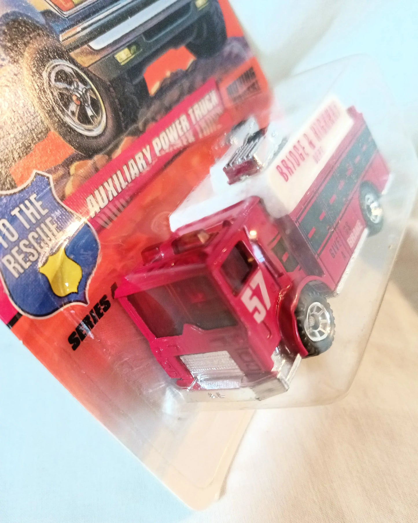 Matchbox #21 Auxiliary Power Truck Bridge Hwy Dept To The Rescue 1998 - TulipStuff