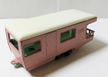 Load image into Gallery viewer, Lesney Matchbox 23 Trailer Caravan RV Camper Pink England 1965 - TulipStuff
