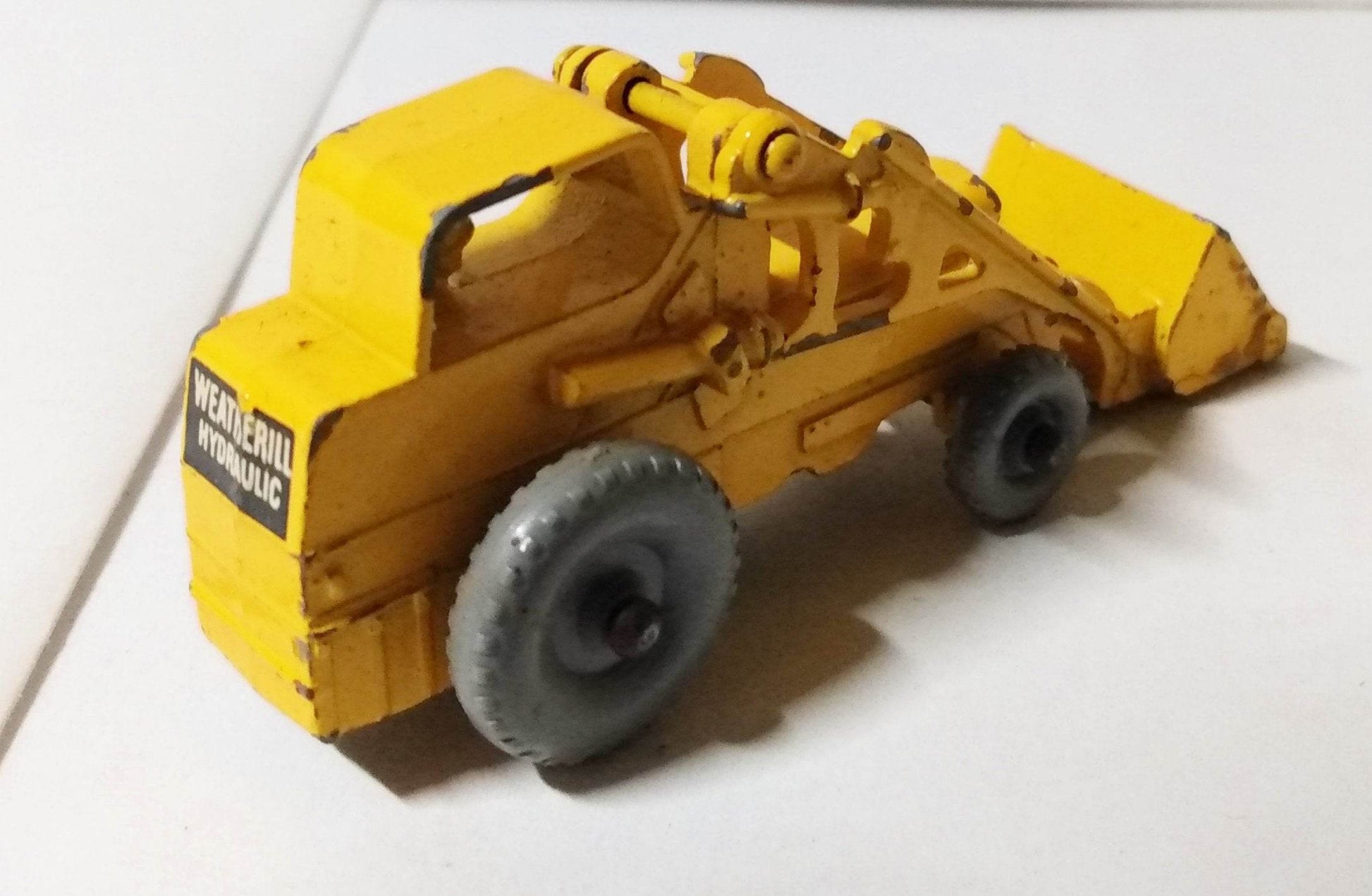 Lesney Matchbox 24 Weatherhill Hydraulic Excavator England 1959 - TulipStuff