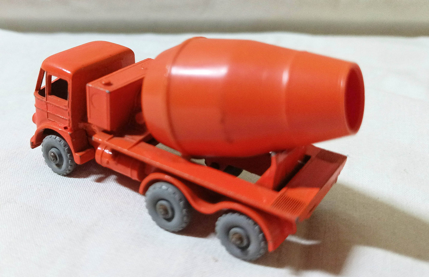Lesney Matchbox 26 Foden Cement Mixer Truck 1961 England gw - TulipStuff