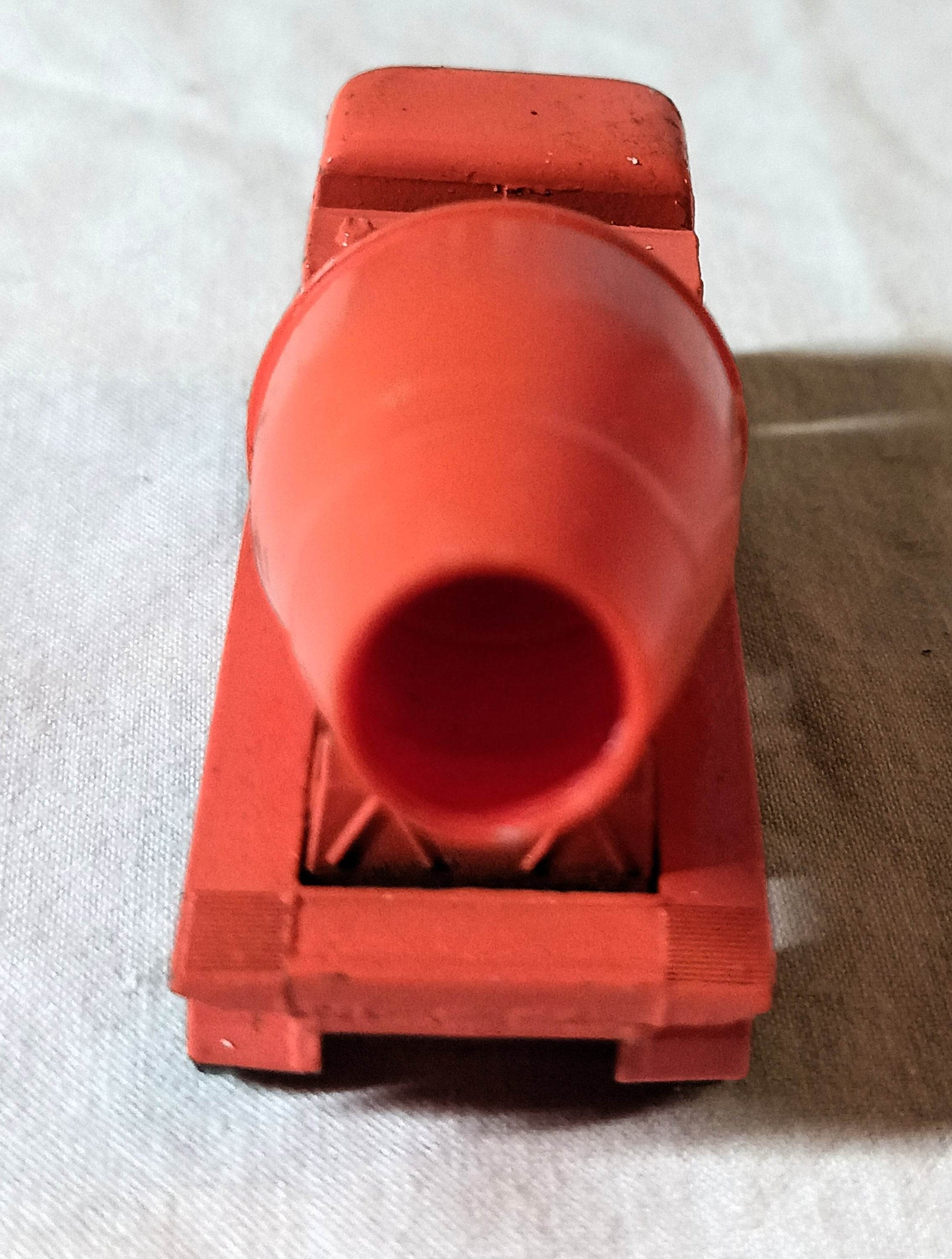 Lesney Matchbox 26 Foden Cement Mixer Truck 1964 England bw - TulipStuff