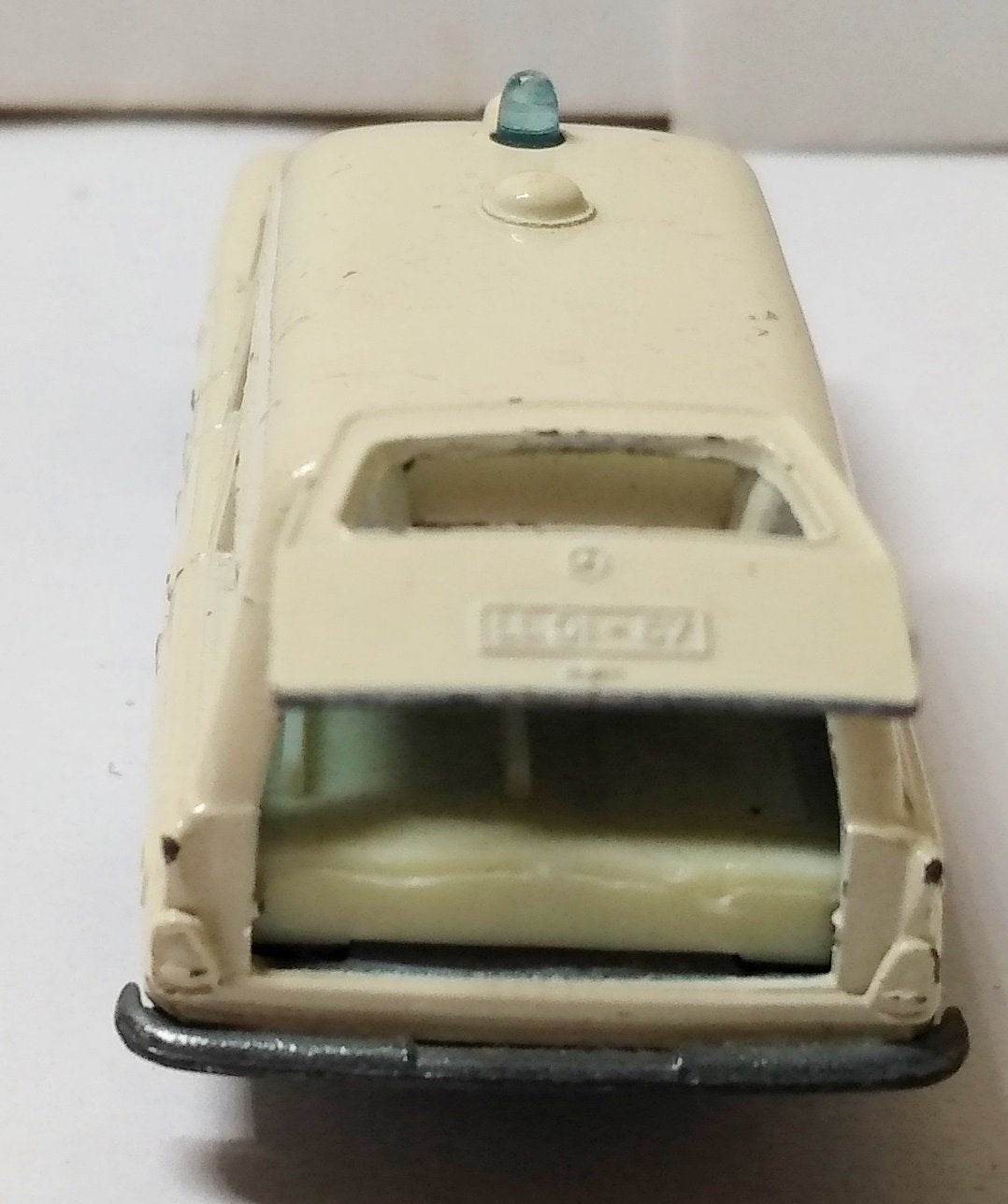 Lesney Matchbox 3 Mercedes Benz Binz Ambulance 1967 England - TulipStuff