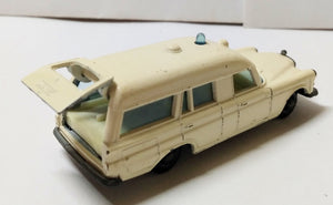 Lesney Matchbox 3 Mercedes Benz Binz Ambulance 1967 England - TulipStuff