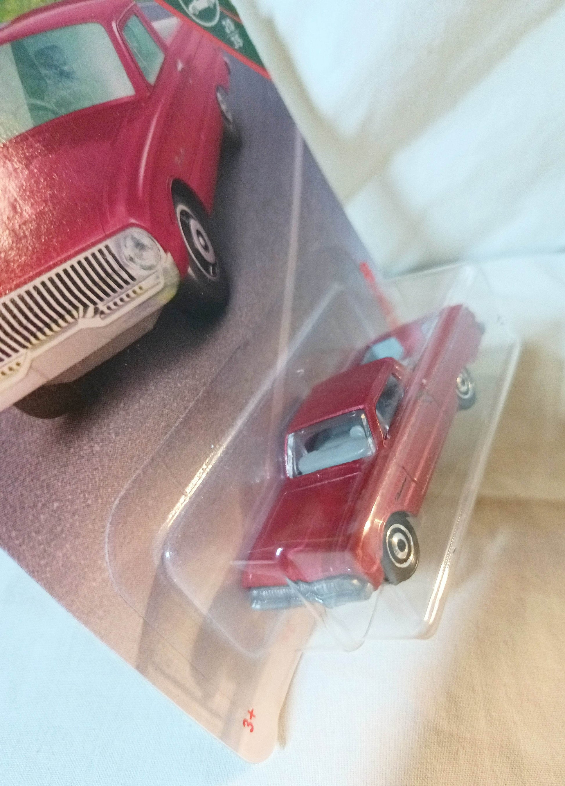 Matchbox #30 1961 Ford Falcon Ranchero MBX Road Trip 2018 - TulipStuff