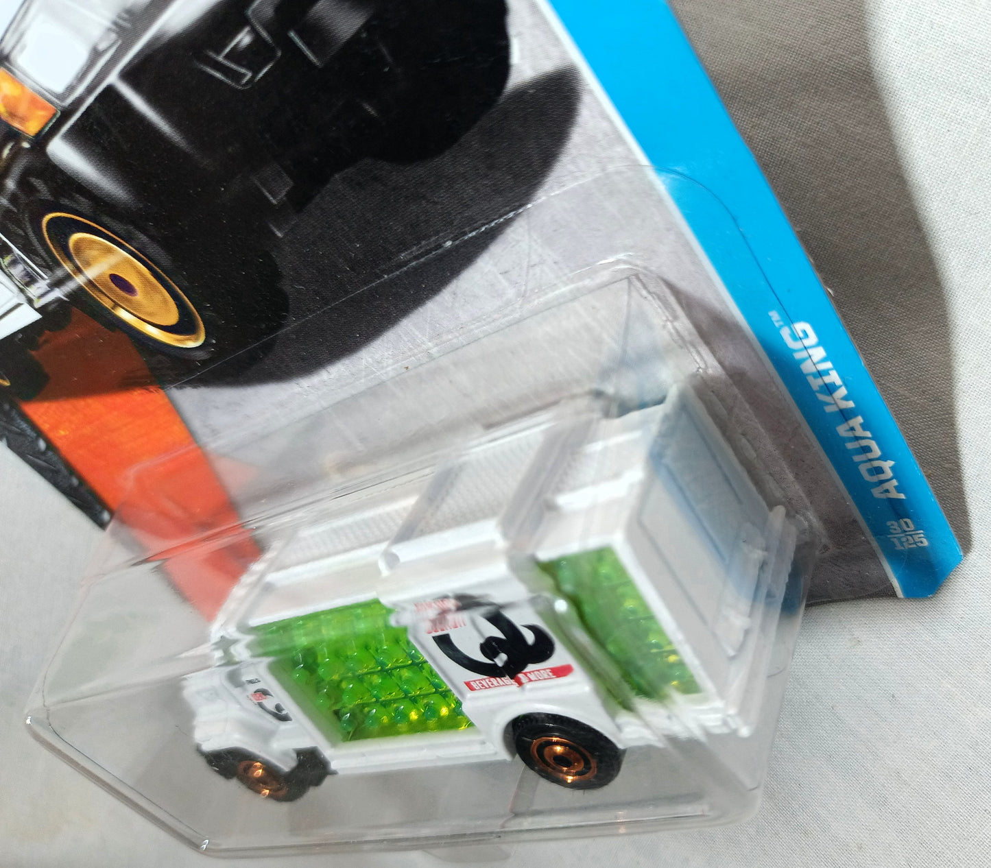 Matchbox 30 Aqua King Quench MBX Adventure City White 2016 - TulipStuff