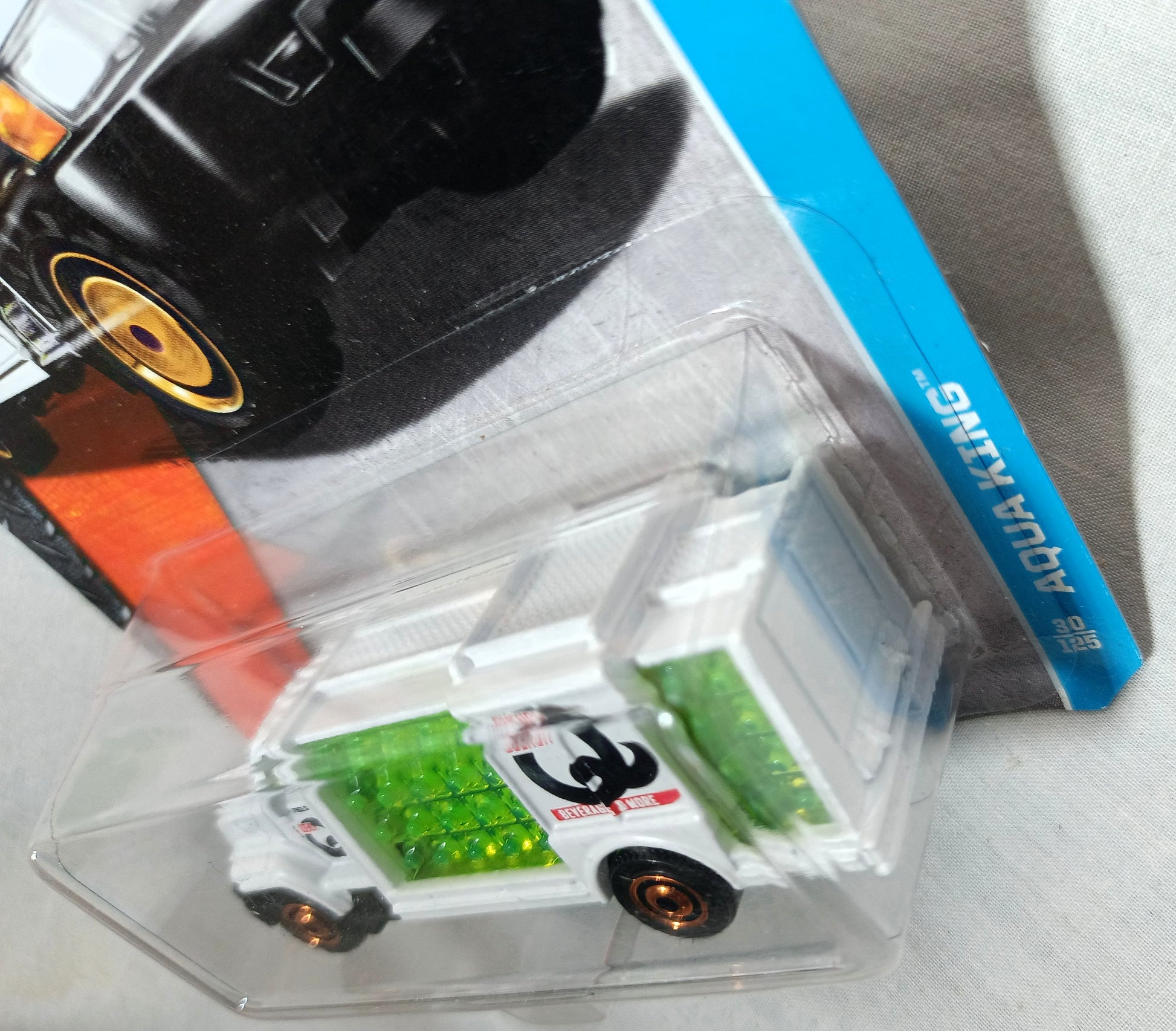 Matchbox 30 Aqua King Quench MBX Adventure City White 2016 - TulipStuff