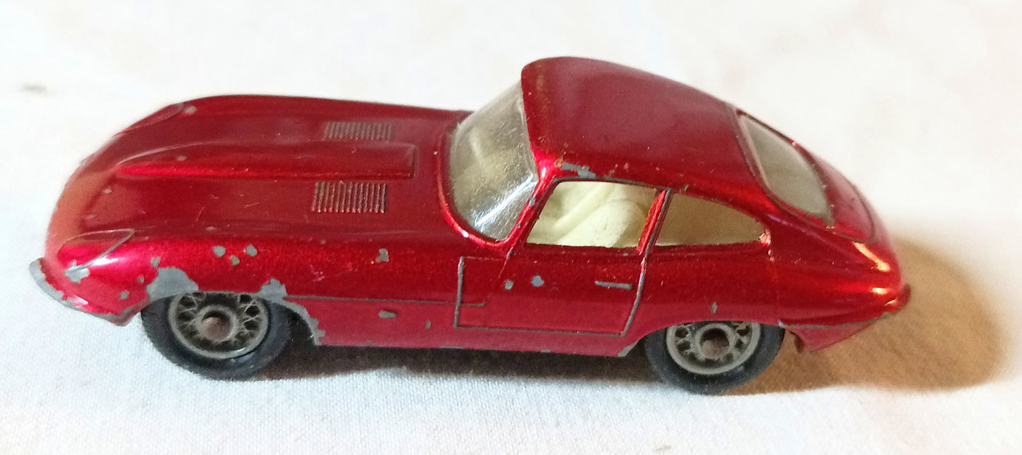 Lesney Matchbox 32 Jaguar XKE E-Type Sports Car England 1962 - TulipStuff