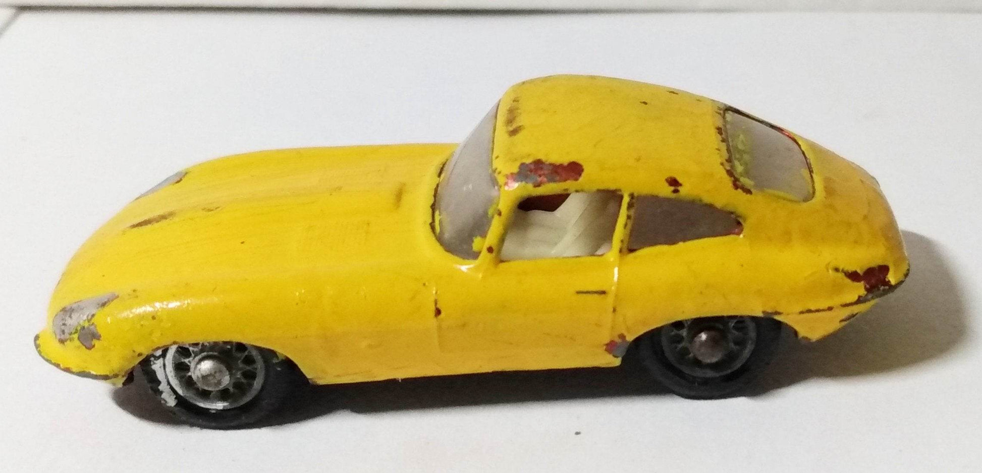 Lesney Matchbox 32 Jaguar XKE E-Type Sports Car England 1962 REPAINT - TulipStuff