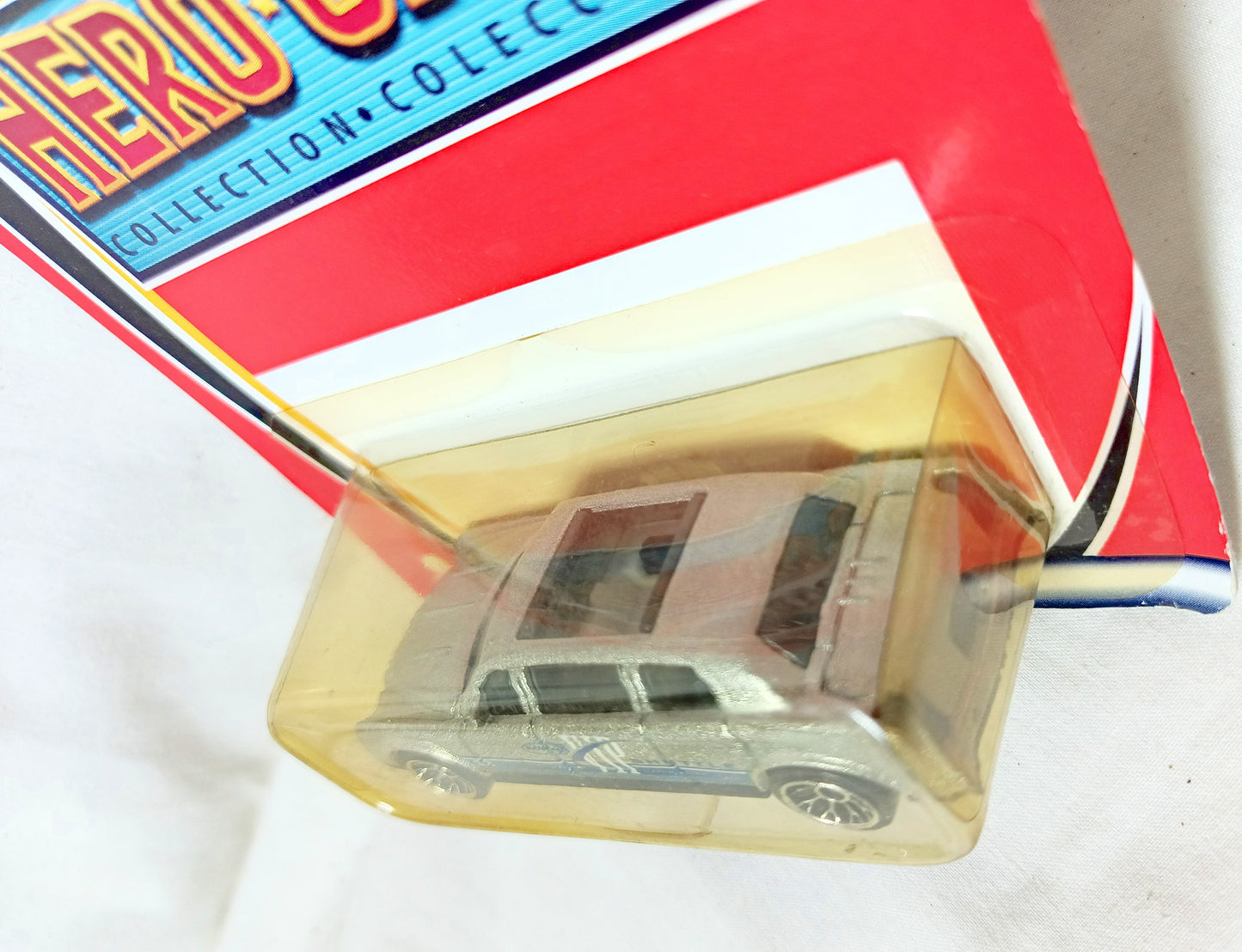 Matchbox #32 Limousine Airport VIP Shuttle Hero City 2003 - TulipStuff
