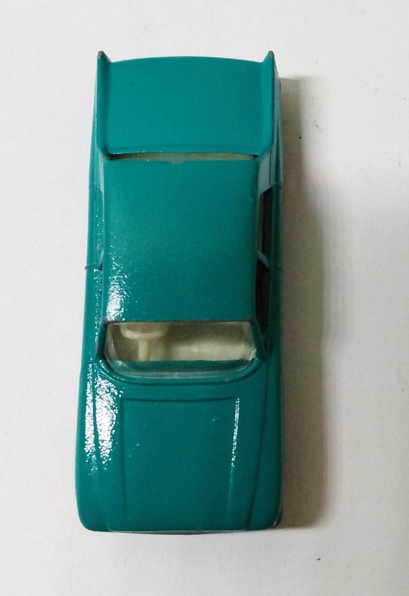 Lesney Matchbox 33 Ford Zephyr 6 Sedan Diecast Car England 1963 - TulipStuff