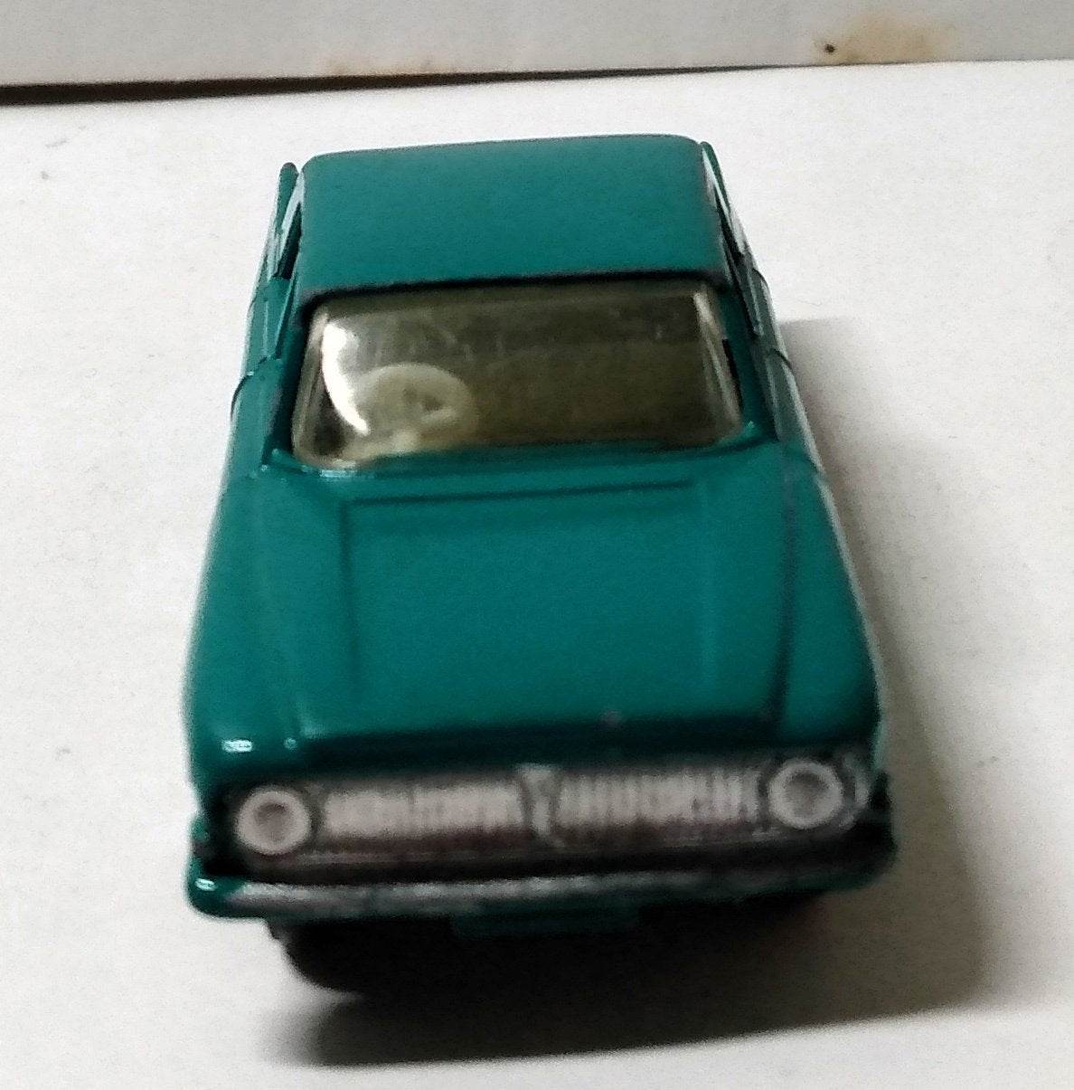 Lesney Matchbox 33 Ford Zephyr 6 Sedan Diecast Car England 1963 - TulipStuff