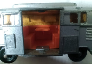 Lesney Matchbox 34 Volkswagen Camper England 1967 low roof - TulipStuff