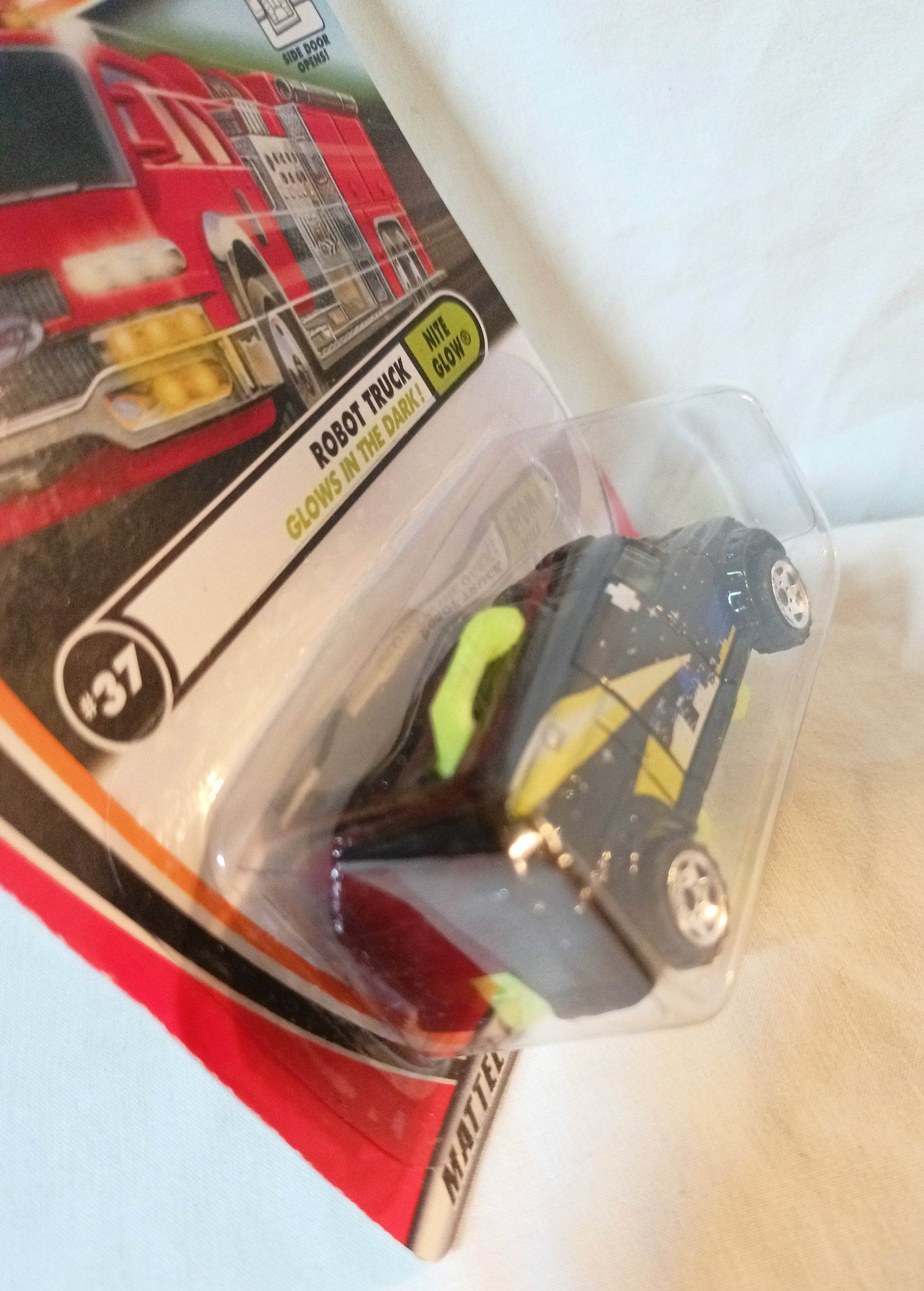 Matchbox #37 Robot Truck Nite Glow In Dark 50th Anniversary 2002 - TulipStuff