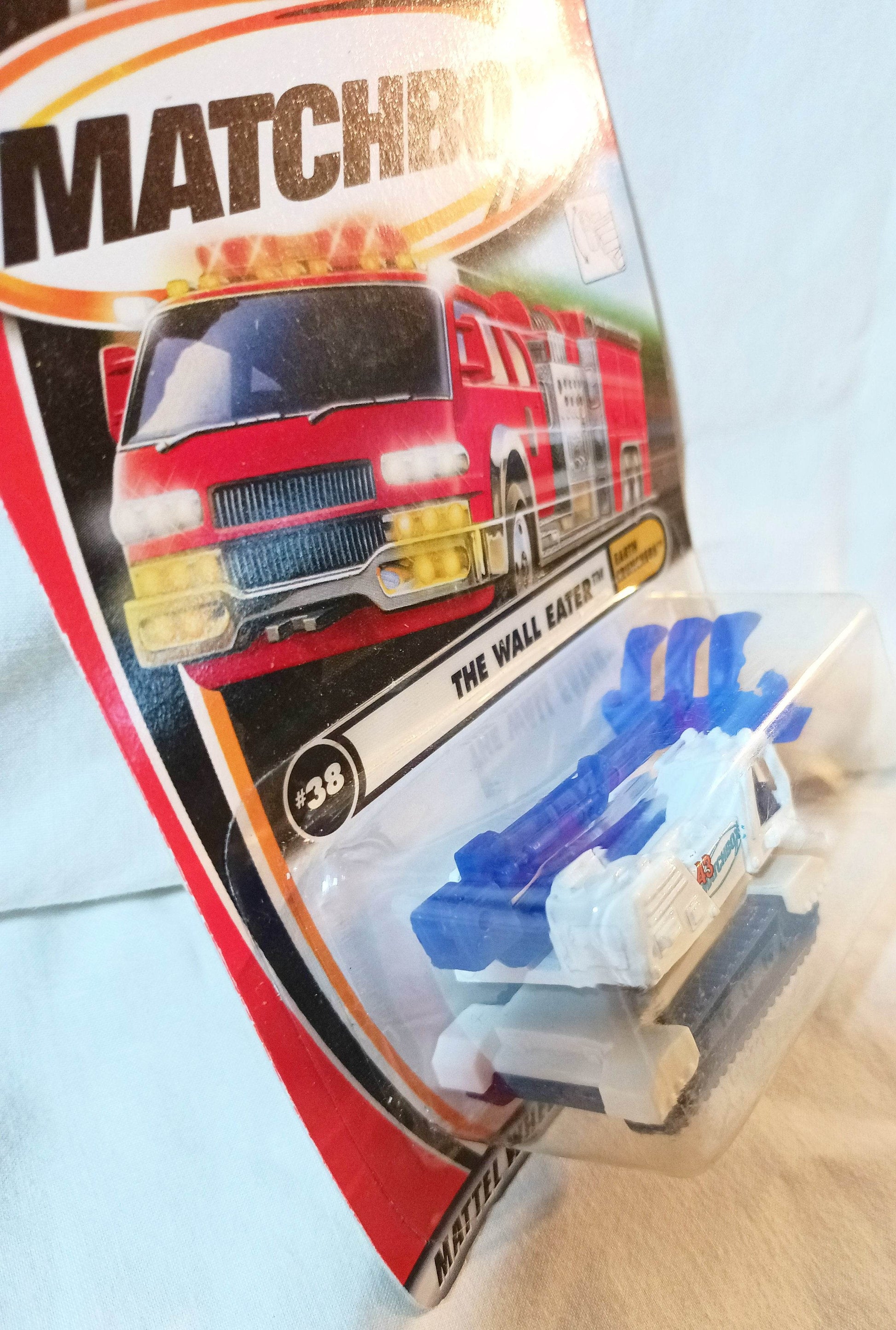 Matchbox 38 The Wall Eater Demolition Machine Earth Crunchers 2001 - TulipStuff