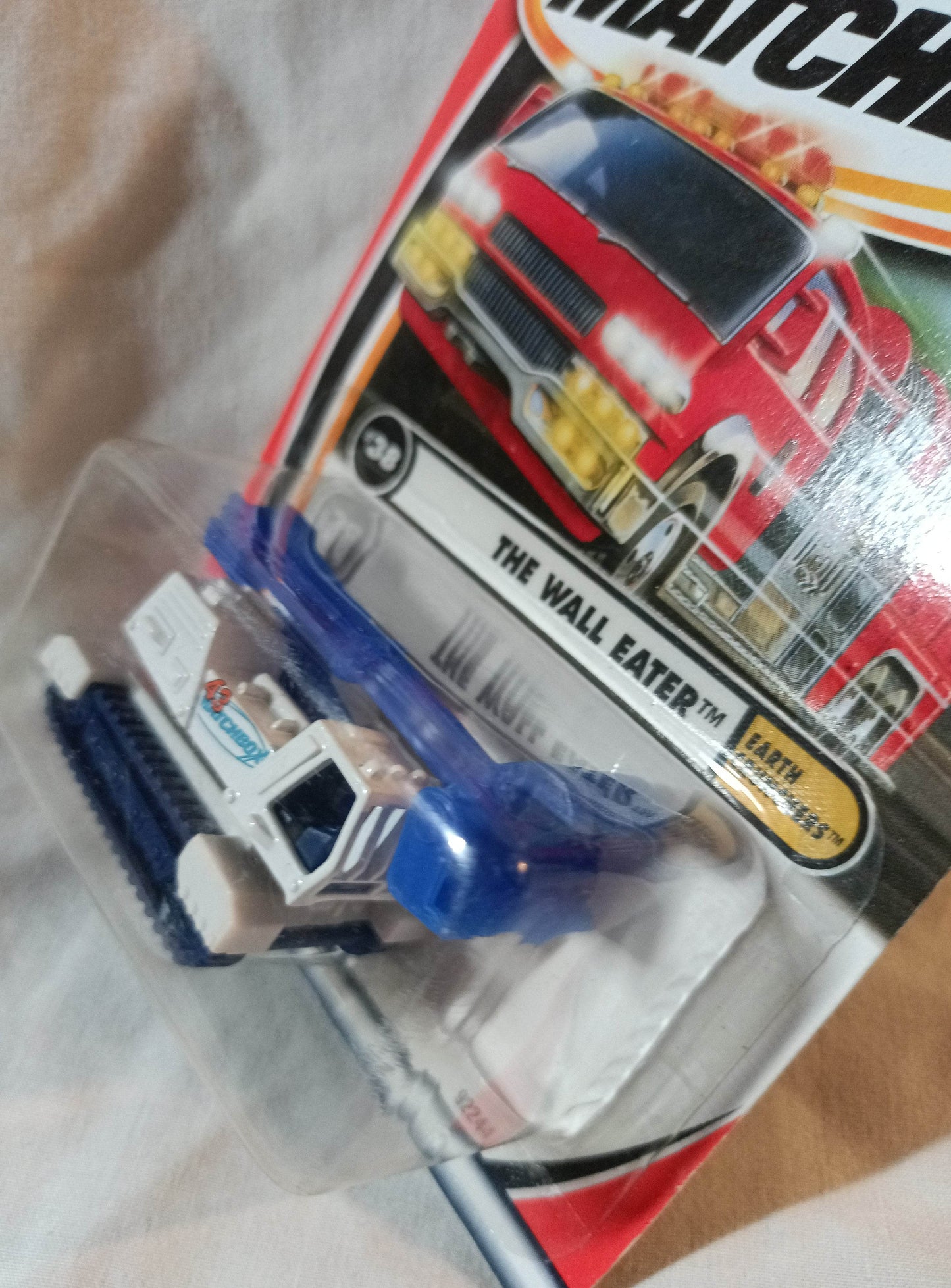 Matchbox 38 The Wall Eater Demolition Machine Earth Crunchers 2001 - TulipStuff
