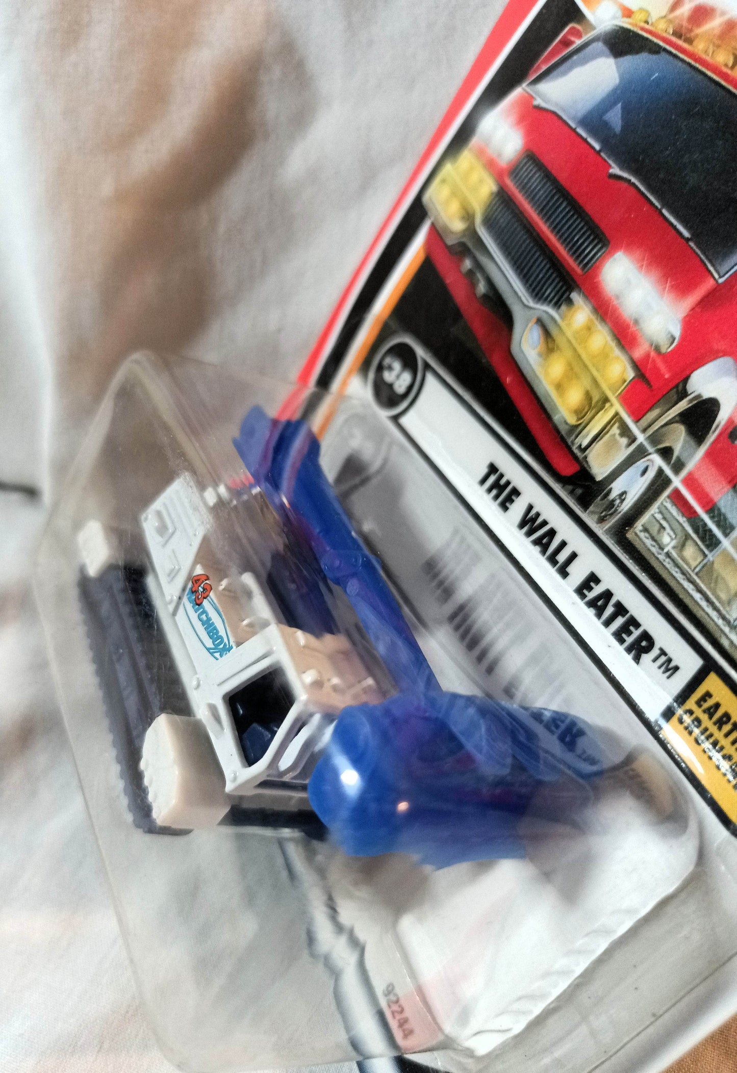Matchbox 38 The Wall Eater Demolition Machine Earth Crunchers 2001 - TulipStuff