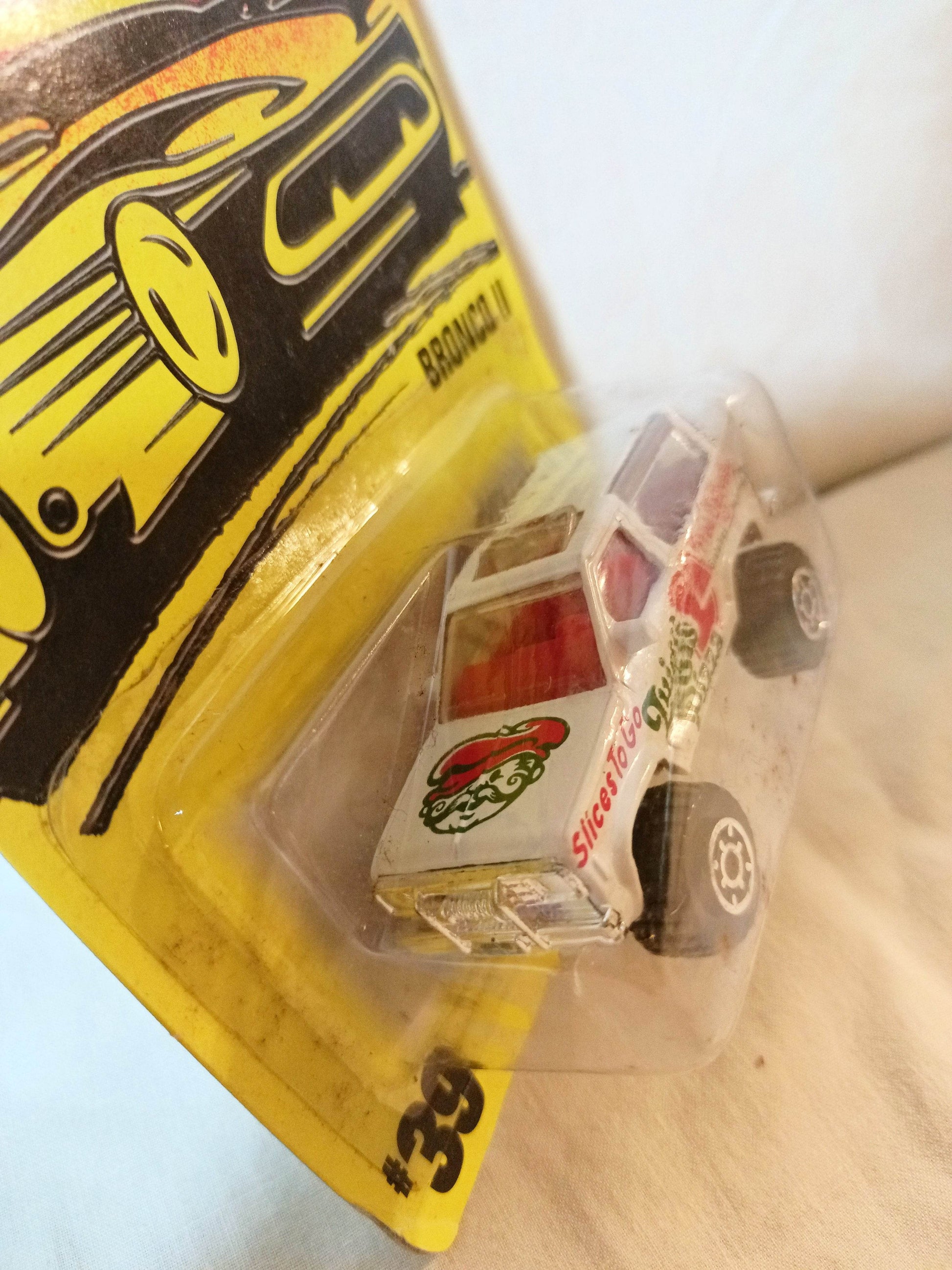 Matchbox #39 Ford Bronco II Luigi's Pizza Slices To Go Superfast 1997 - TulipStuff