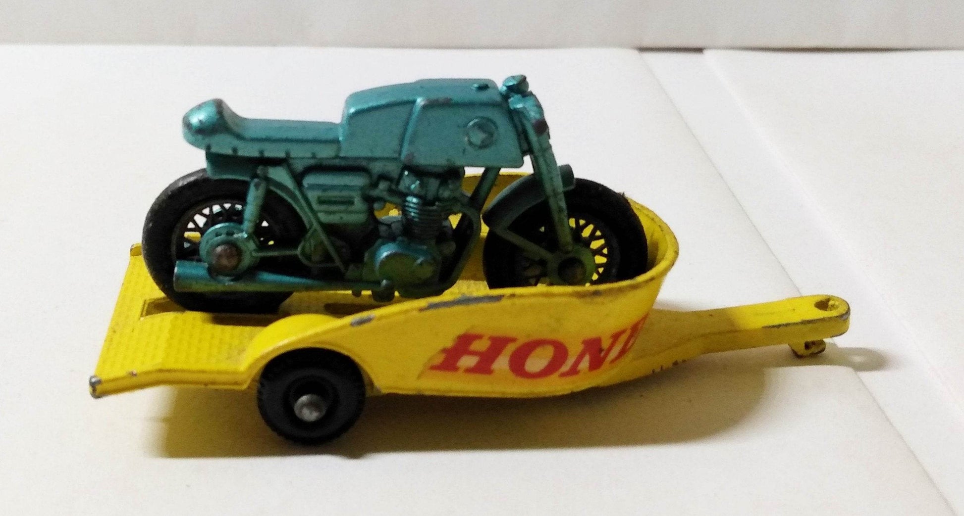 Lesney Matchbox no. 38 Honda Motorcycle and Trailer 1967 England - TulipStuff