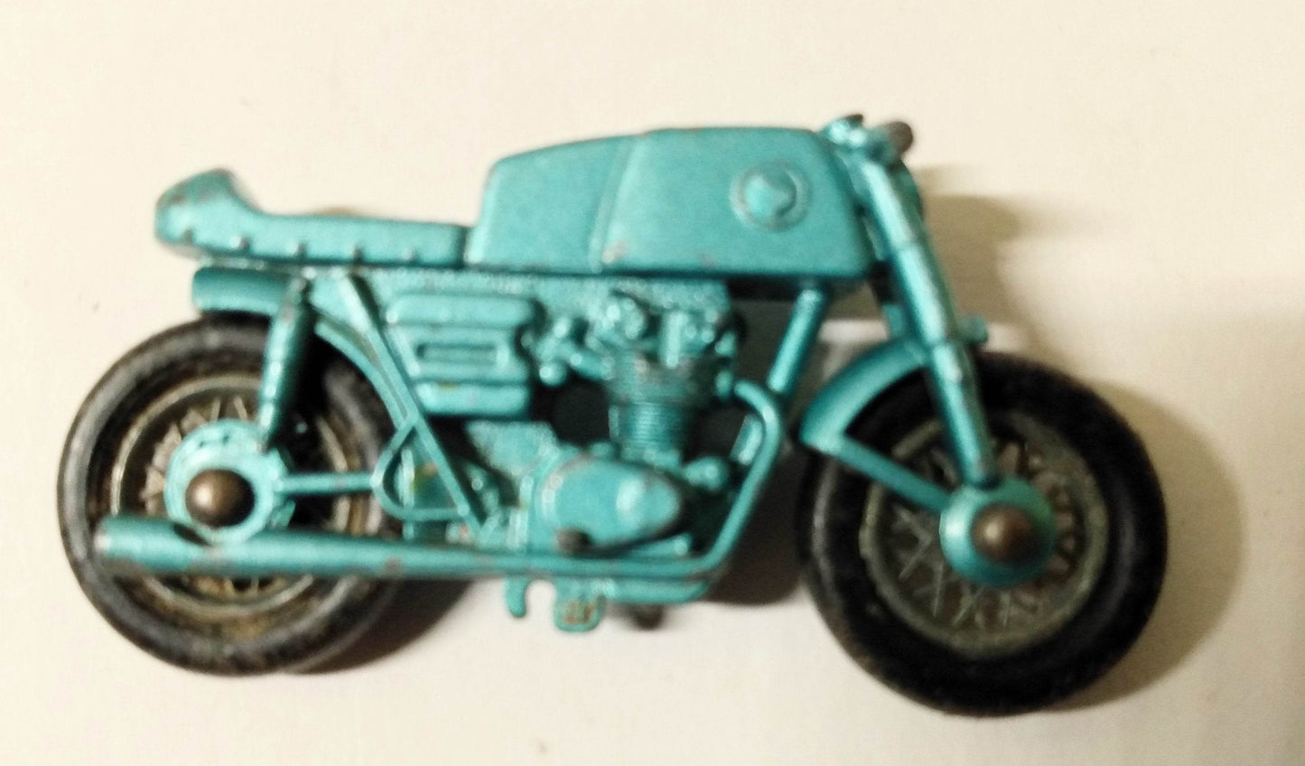 Lesney Matchbox no. 38 Honda Motorcycle and Trailer 1967 England - TulipStuff