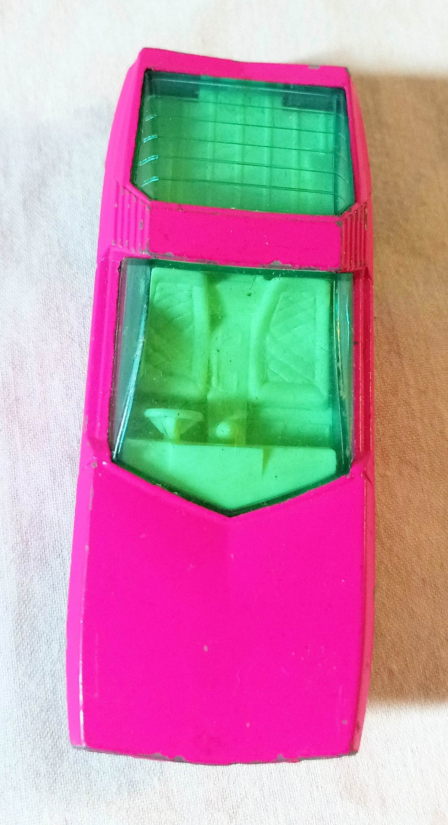 Lesney Matchbox 40 Vauxhall Guildsman Superfast Pink England 1971 - TulipStuff