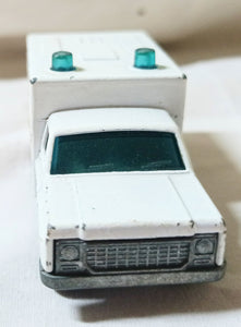 Lesney Matchbox 41 Chevrolet Ambulance Red Cross England 1978 - TulipStuff