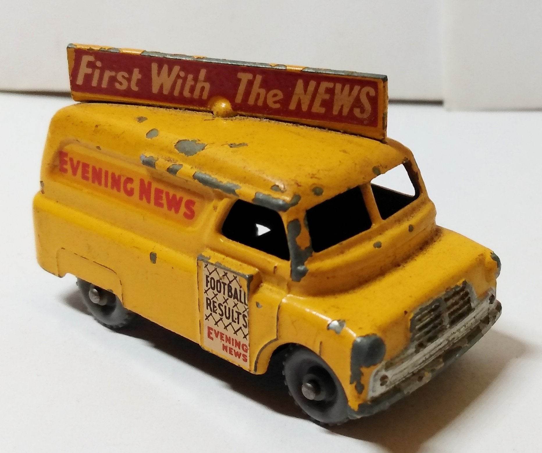 Lesney Matchbox 42 Bedford Evening News Van England 1957 - TulipStuff