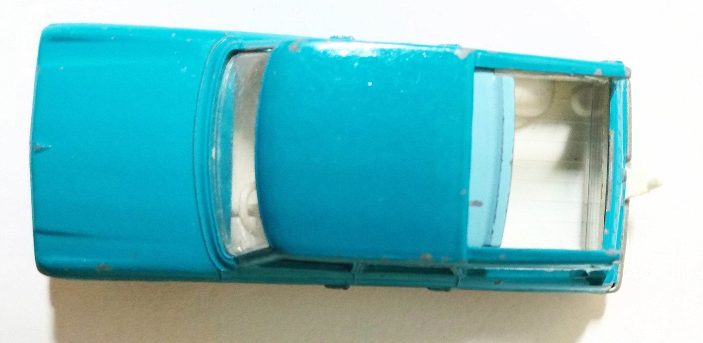 Lesney Matchbox 42 Studebaker Wagonaire Station Wagon England 1965 - TulipStuff