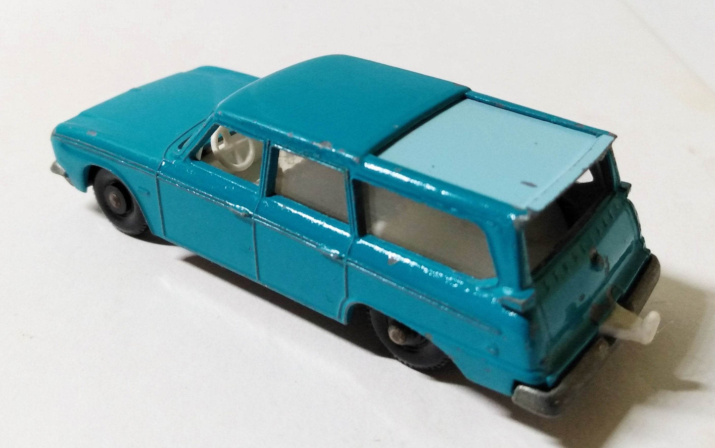 Lesney Matchbox 42 Studebaker Wagonaire Station Wagon England 1965 - TulipStuff