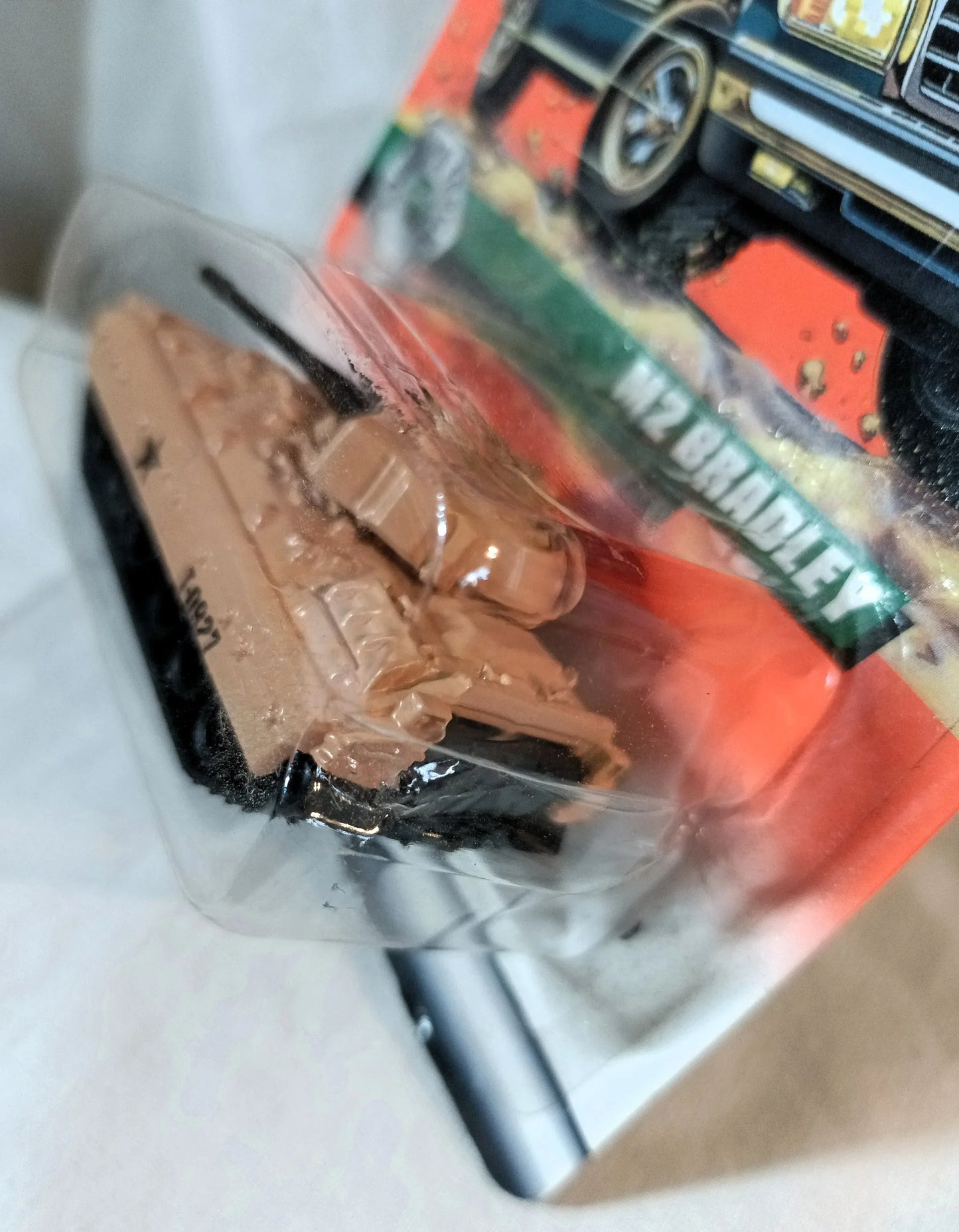 Matchbox #47 M2 Bradley Tank Rough 'N Tough Army Military 1998 - TulipStuff