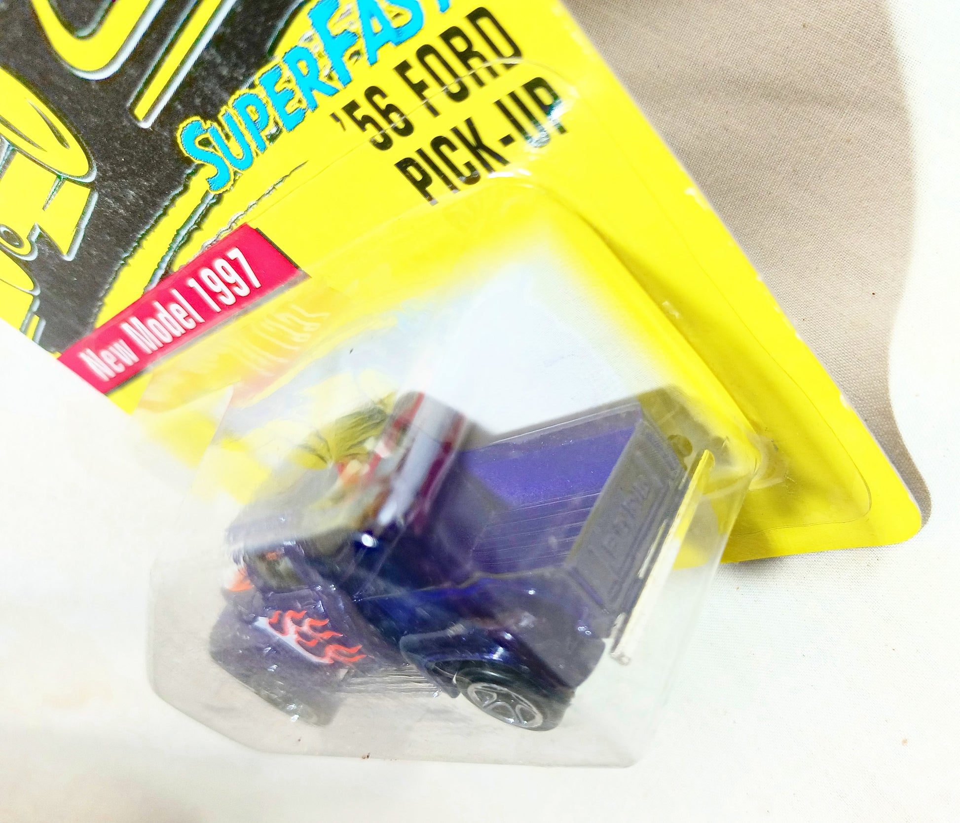 Matchbox #48 '56 Ford Pick-Up Truck Superfast Purple 1997 - Tuliptuff