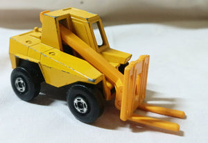 Lesney Matchbox 48 Sambron Jacklift Superfast England 1977 - TulipStuff